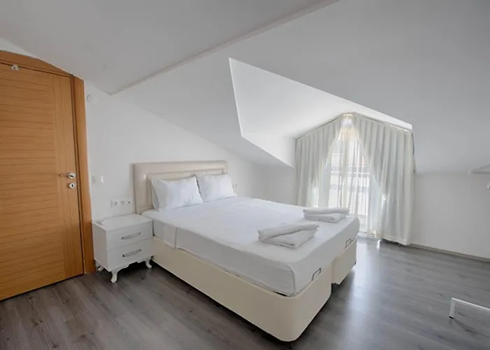 アパートホテル Midtownfethiye Residences By Frz 2*